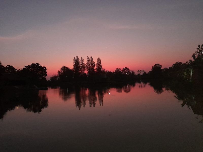Atmosphere at the lake